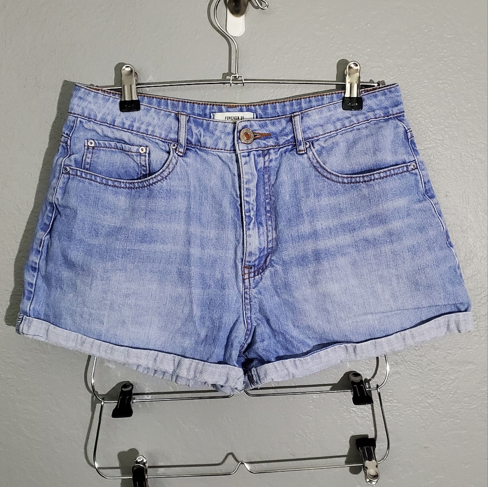 Forever 21 women's size 29 denim shorts